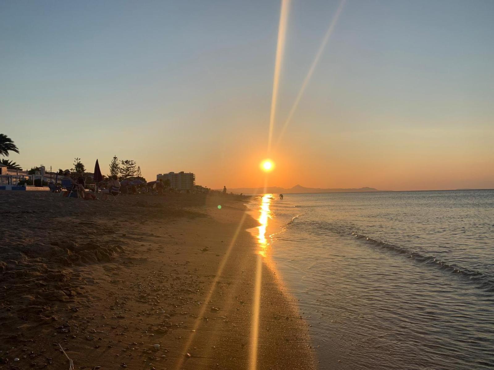 Holiday Beach Дения Экстерьер фото